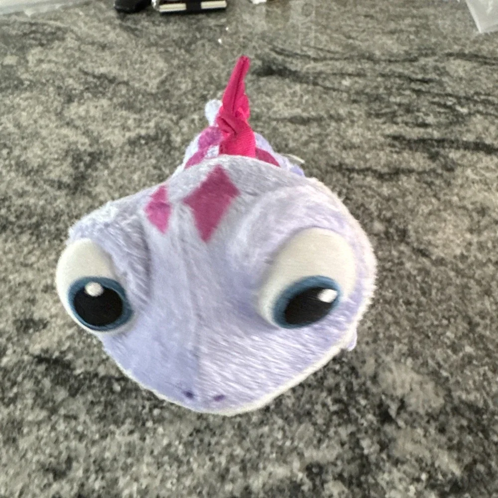 Disney Frozen 2 Walk & Glow Fire‎ Spirit Plush Figure Toy Bruni the Salamander